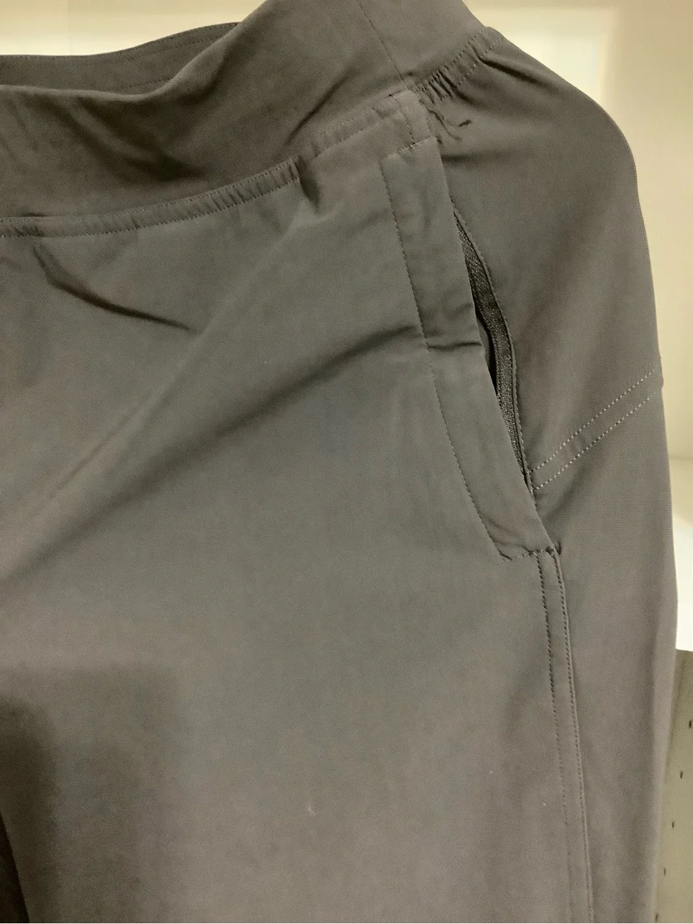 Lululemon Adapted State High-Rise Jogger Onyx Gray Size 6 *EUC